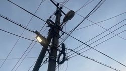 На улицах села Лебединовка не убрали старые фонари, - житель