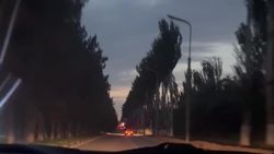 Фонари по дороге в аэропорт «Манас» отключили раньше 5 утра, когда было еще темно, - горожанка