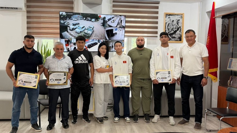 «Бойцы» Аламединского района получили заслуженные награды