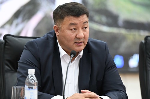 Глава Кабмина Касымалиев представил центральному аппарату Ми