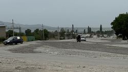 Почему не заканчивается укладка асфальта у въезда в село Кунтуу и когда ее завершат?