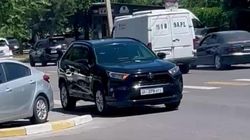 Водитель «Тойоты» оставил машину на пешеходном переходе