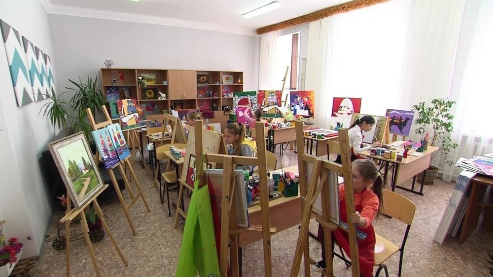 В Кыргызстане осталось всего три детские художественные школы