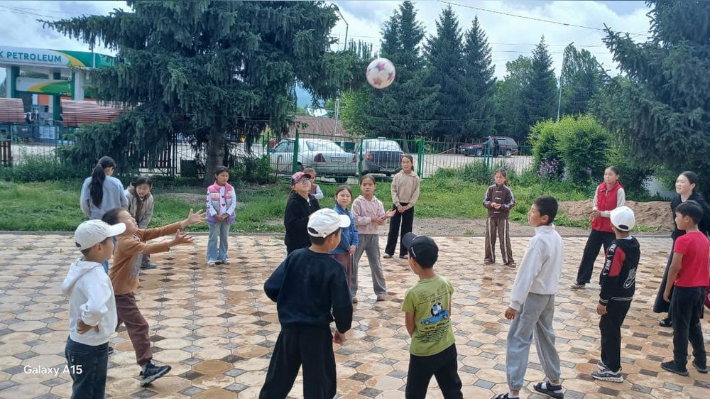 В Ак-Суйском районе для школьников организованы детские лагеря