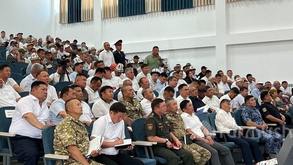 В Аксы на встрече с полпредом президента попросили остановить разработку золоторудного месторождения Токтозан
