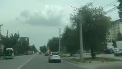 В мэрии ответили, почему по улице Анкара днем горят уличные фонари