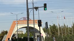 На Тыналиева-Минжилкиева не работает зеленый сигнал пешеходного светофора