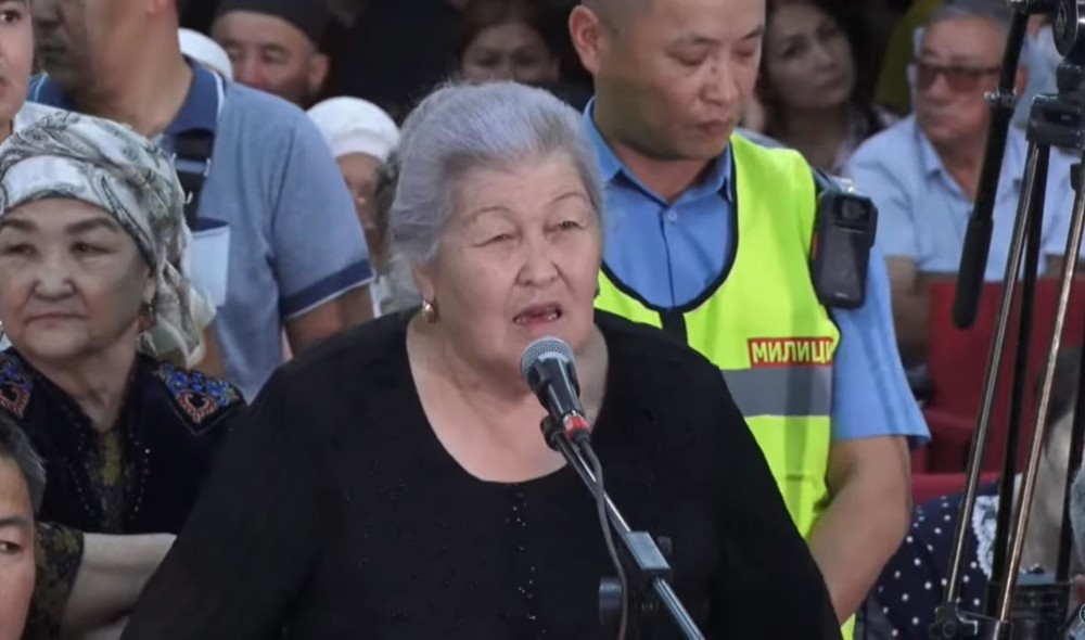 «Мы не знали, что это ценные бумаги…»: жительница Шопокова рассказала, как в 1993 году продала 310 акций завода всего по 20 сомов