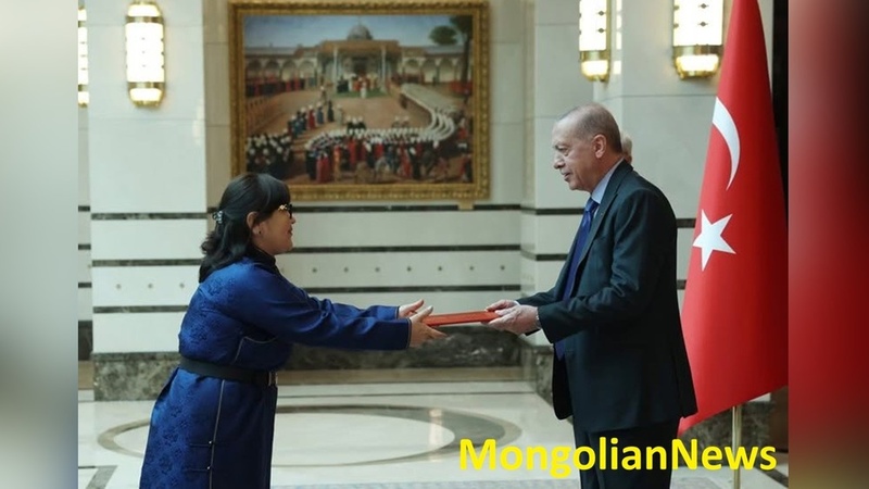 Ambassador of Mongolia presents credentials to President of Turkey