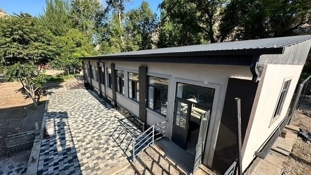 В ущелье близ города Сулюкта строят туристический комплекс за 120 млн сомов