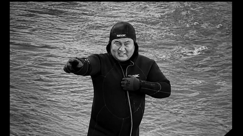 Некролог — Во время поиска утонувшего подростка погиб спасатель-водолаз МЧС Аскар Казыбеков