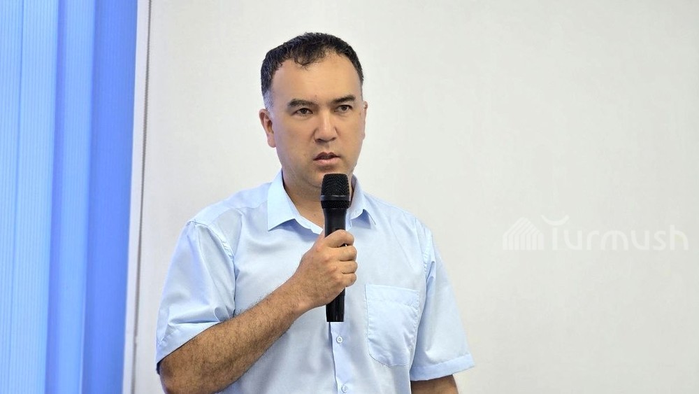 Депутатам горкенеша Кара-Куля представили нового мэра