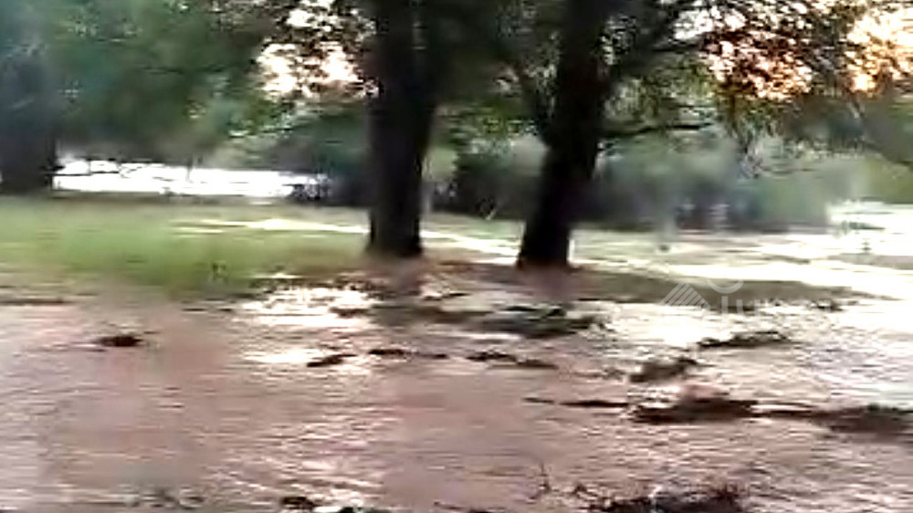 В реке Кара-Балта сильно поднялся уровень воды: К ней стало опасно подходить