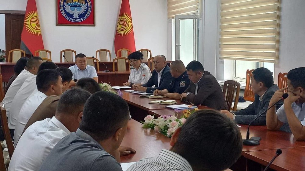 Улицу Ленина в Нарыне продолжают реконструировать: осенью начнут озеленение обочин