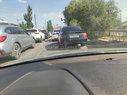 У «Хонды» из выхлопной трубы идет дым