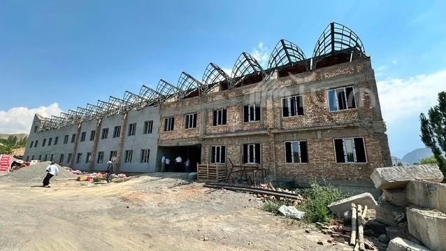 В городе Кадамжай на 100 млн сомов строится центр единого обслуживания населения: Какие службы там будут?