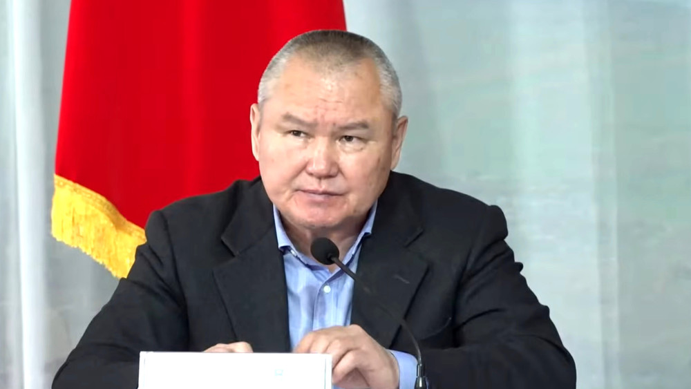 Аресты чиновников, чистая вода по 40 сомов, очереди на землю — итоги встреч полпреда президента с населением Иссык-Кульской области