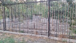 Бишкекчанин просит сделать реконструкцию заброшенного фонтана на бульваре Эркиндик