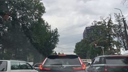 На Жибек Жолу—Абдрахманова нет дорожных знаков направления