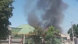 В Сокулукском районе горит дом по улице Новой. Видео очевидцев