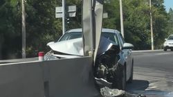 В Сокулуке машина врезалась в бетонный разделитель — водитель уснул за рулем