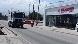 Бишкекчанин жалуется, что «Хово» портят дороги на улицах Гоголя и Ден Сяопина
