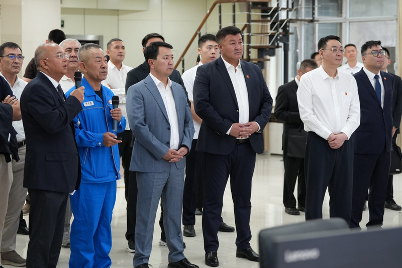 Kyrgyzstan secures fuel supply agreements with China's CNPC following  high-level talks in Xinjiang - AKIpress News Agency
