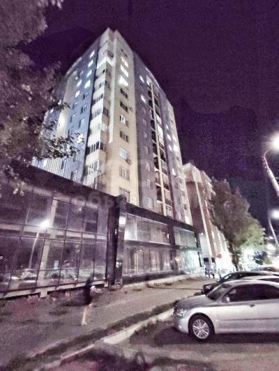 Продаю 3-комнатную квартиру, 85кв. м., этаж - 10/10, Средний Джал ул.Тыналиева/Минжилкиева.