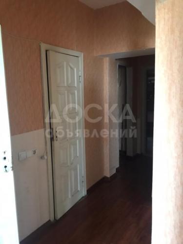 Продаю 2-комнатную квартиру, 50кв. м., этаж - 10/10, 7 микрорайон.