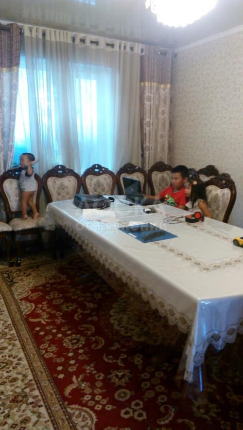 Продаю дом 4+3-ком., 90+99кв. м., этаж-1, 3-сот., стена кирпич, по Молодой Гвардии.район р.Баят.