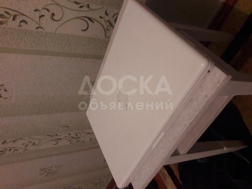 продаю или обмен МАК BOOK белый в хорошем состоянии доп информацию по вот сапп