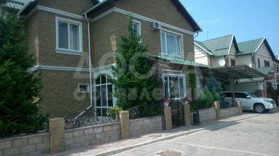 Продаю дом 7-ком., 290кв. м., этаж-2, 8-сот., стена кирпич, VIP городок Ницца.