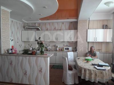 Продаю квартиру 3-ком., 102.9кв. м., этаж - 6/9, Ахунбаева/Тыналиева.