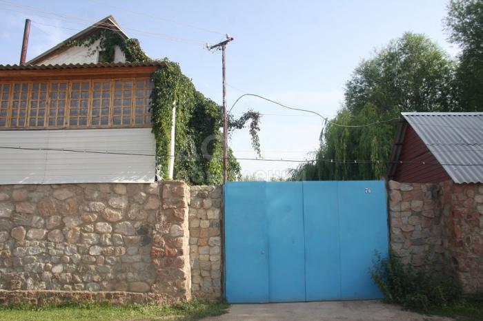 Продаём дом на иссык-куле.с.бостери.