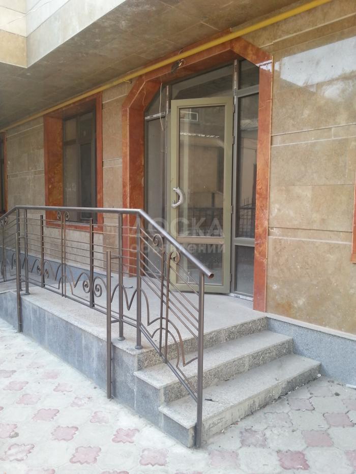 Продаю коммерческую недвижимость офисное помещение 135кв. м., улица Логвиненко 10,/Боконбаева.,