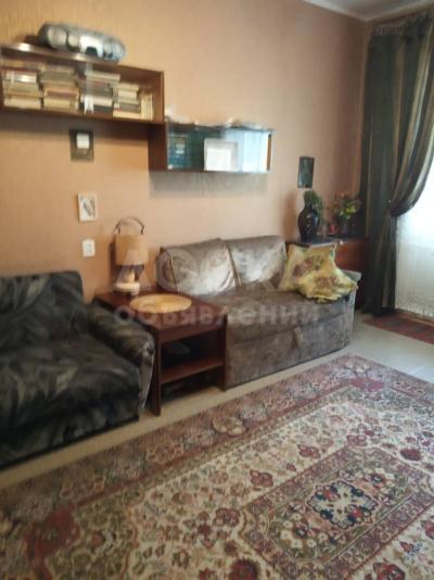 Продаю 3-комнатную квартиру, 1кв. м., этаж - 2/5, Восток 5.