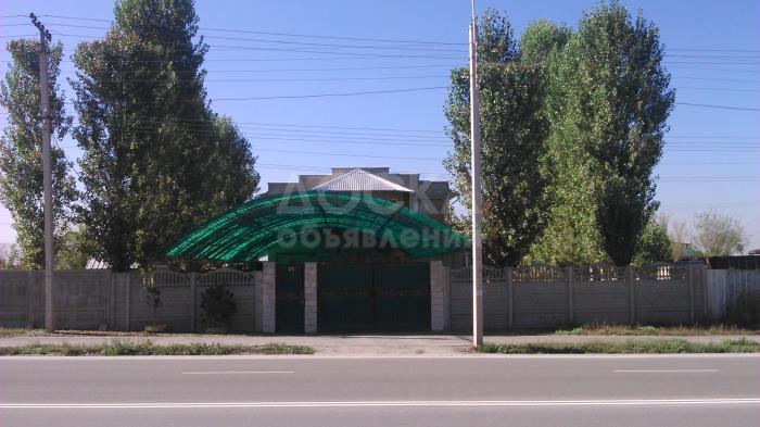 Продаю 7-ком., 500кв. м., этаж-2, 16-сот., стена кирпич, Ак-Орго, вдоль новой трассы,