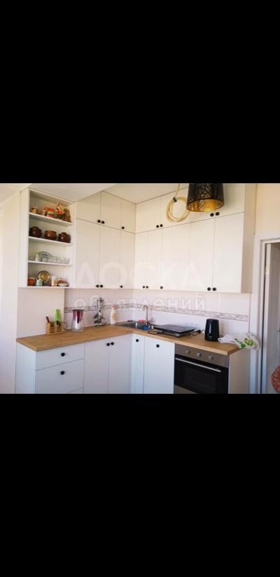 Продаю 2-комнатную квартиру, 65кв. м., этаж - 10/10, Манаса/фрунзе.