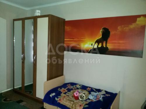 Продаю дом, 7-ком., 200кв. м., этаж-2, 6-сот., стена кирпич, с. Лебединовка,