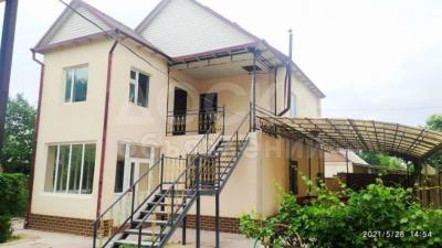 Продаю дом 5-ком. 180кв. м., этаж-1, 6-сот., стена кирпич, Пригородный Достук (конечная 7 автобуса).