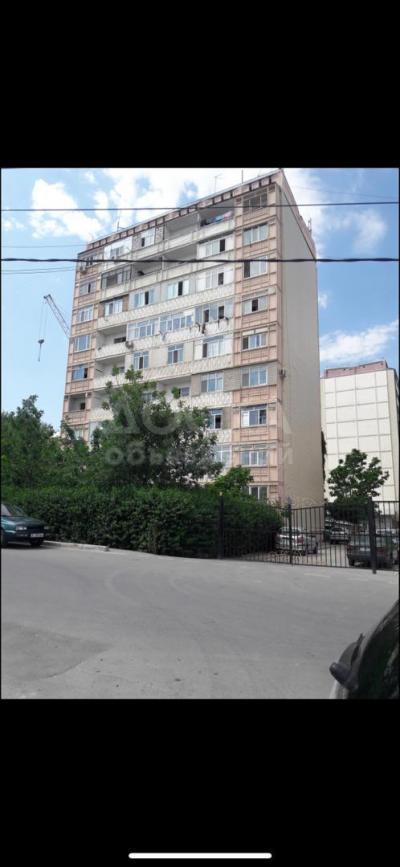 Продаю 1-комнатную квартиру, 36кв. м., этаж - 2/9, Молдокулова 24/1.