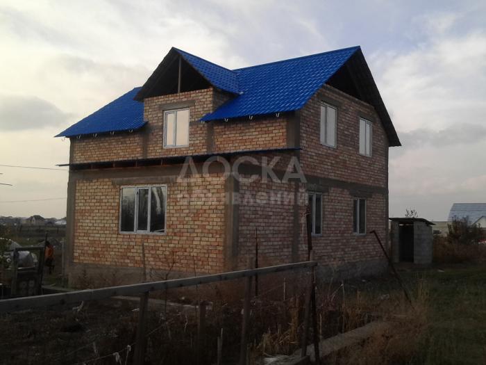 Продаю не дострой 2этаж дом