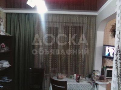 Продаю квартиру 2-ком., 1кв. м., этаж - 2/2, Жибек Жолу/Ауэзова .