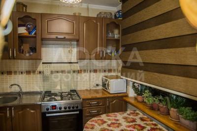 Продаю 2-комнатную квартиру, 45кв. м., этаж - 3/5, 4-ый мкрн..