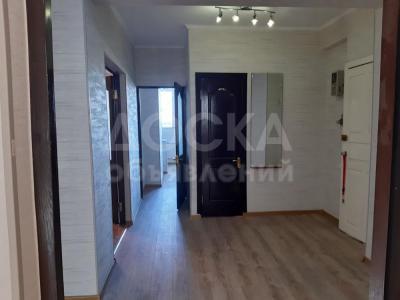 Продаю 3-комнатную квартиру, 67кв. м., этаж - 2/5, Абдрахманова/Фрунзе.