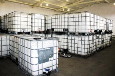 Продаю Химия для сухих строительных смесей и вода эмульсия красок.