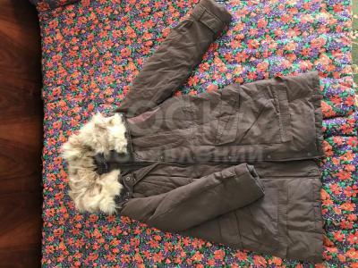 Продаю теплую зимнюю куртку в хорошем состоянии.
