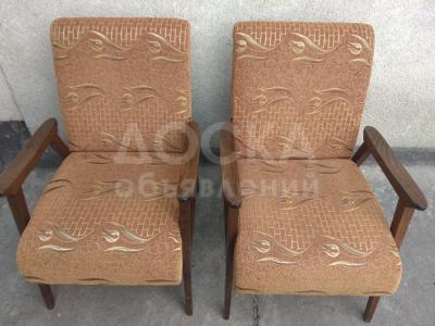 Продаю кресло 2 шт за 3000с в хорошем состоянии