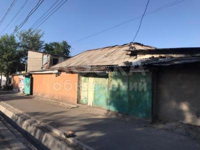 Продаю помещение свободного назначения 300*кв. м., В районе Ошского рынка на пересечении Павлова/Пушкина 27 (угловое расположение) .