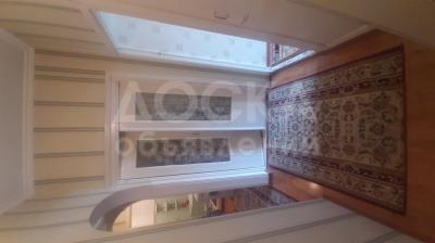 Продаю 3-комнатную квартиру, 62кв. м., этаж - 3/5, м-н Толойкон 29. ориентир магазин "Миллион". .